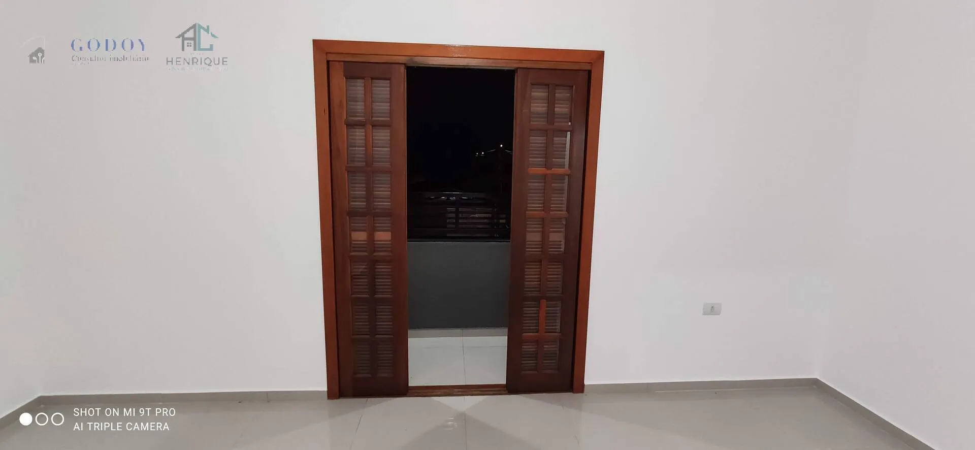 Imagem Sobrado moderno e muito bem distribuído - aceita permuta!