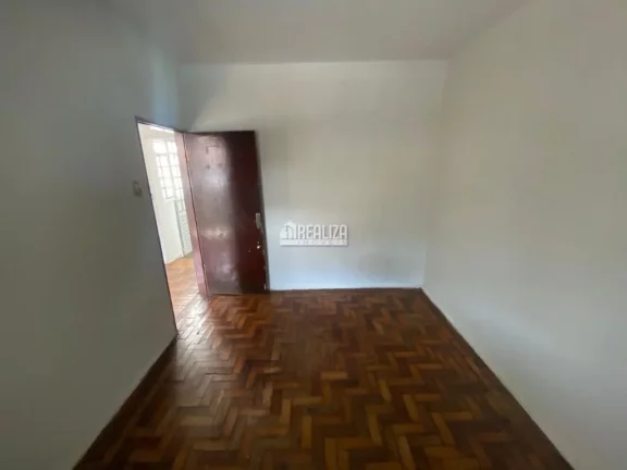 Imagem Casa à venda em São Benedito, Uberaba, com 2 dormitórios