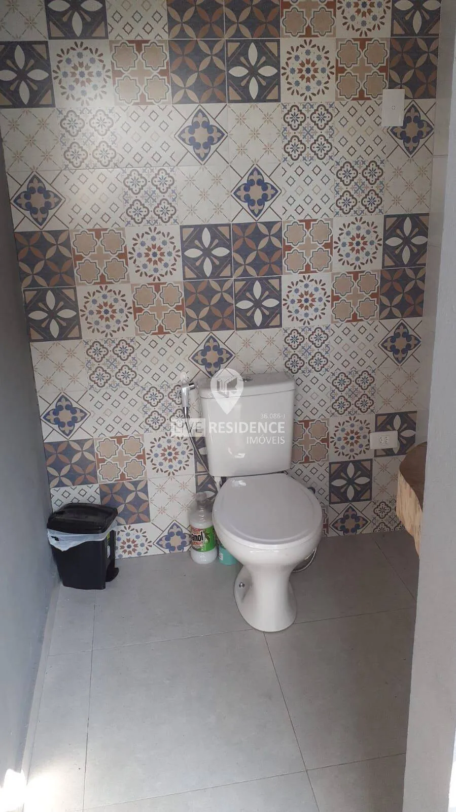 Imagem Casa totalmente térrea à venda em área comercial no Jardim Verona!