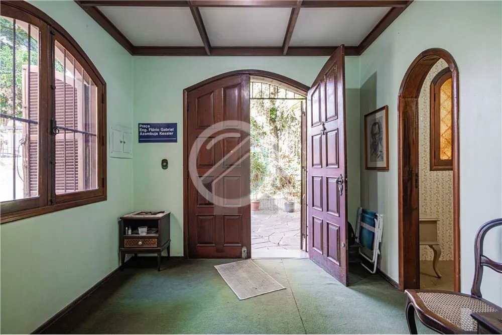Imagem Sabe aquela casa clássica, com amplos ambientes, pronta para acolher sua família, ou sua empresa, ...