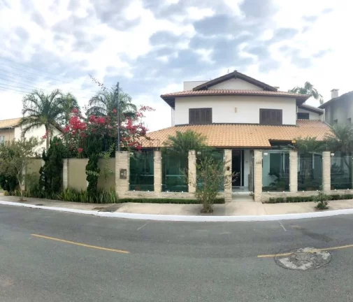 Imagem Casa alto padrão com 5 suítes na Praia dos Amores.