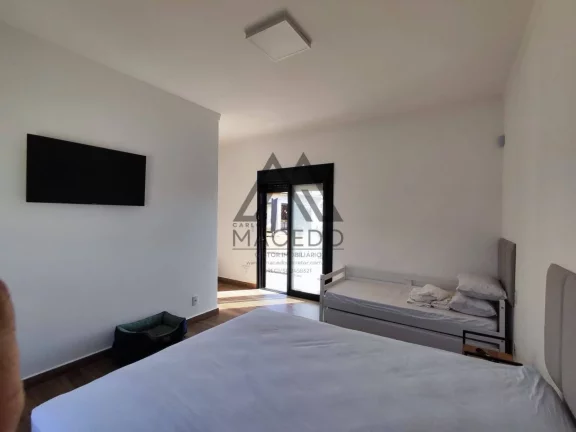 Imagem Casa incrível com 4 suítes, piscina, Beach e Salão de Jogos - Mobiliada