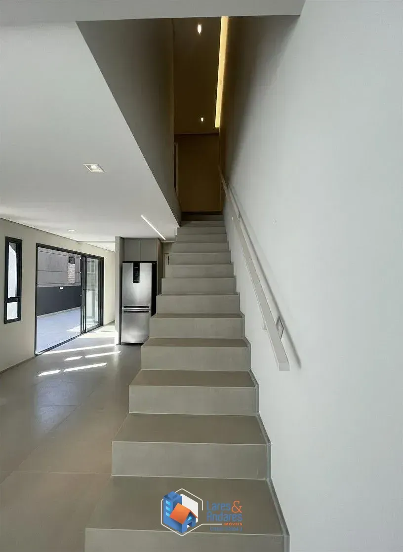 Imagem Duplex para venda em Jardim Paulista com 2 quartos, sendo 2 suítes, 197m²