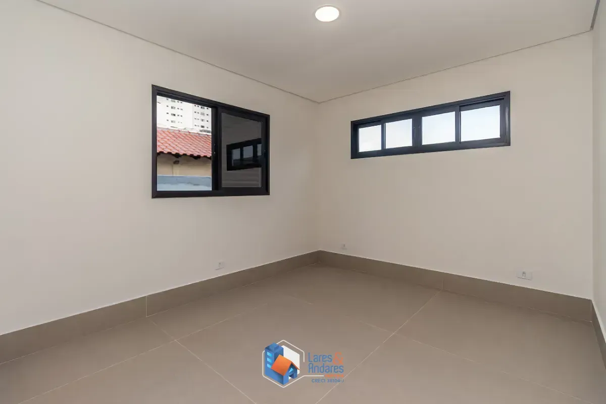 Imagem Casa para venda em Vila Clementino com 4 quartos, sendo 1 suíte, 194m²