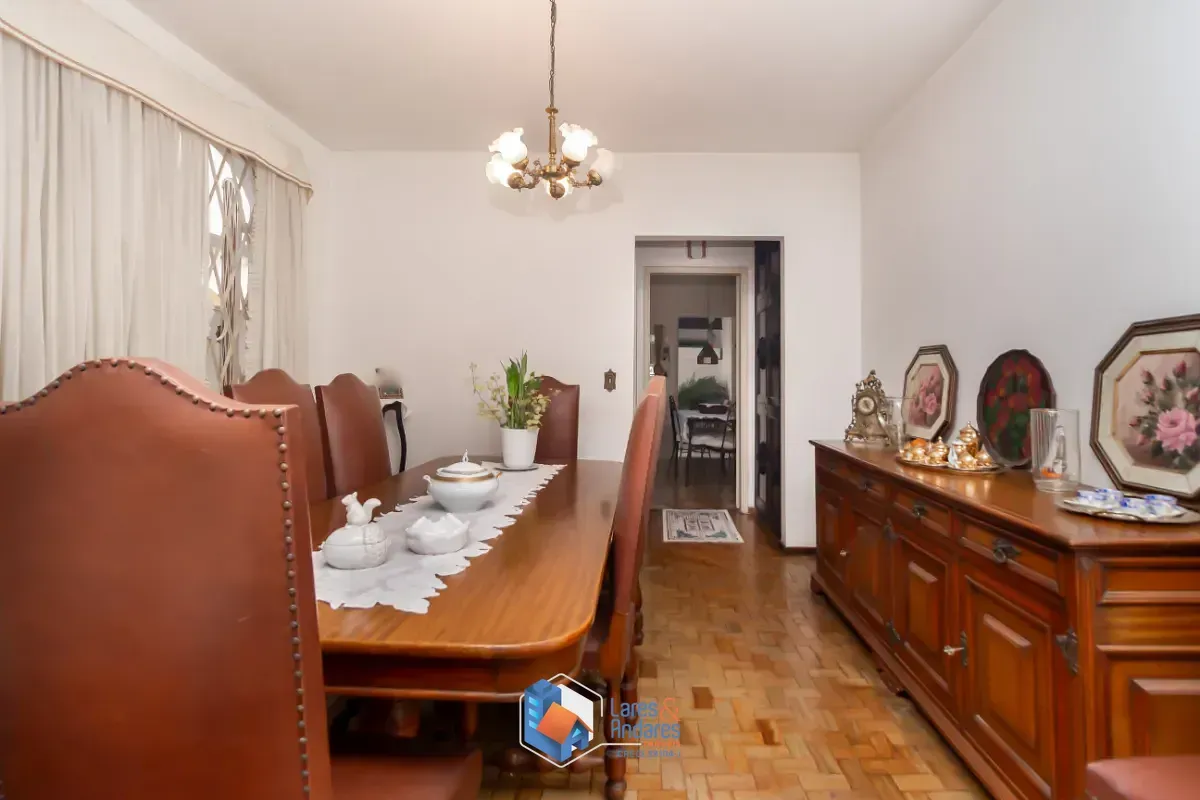 Imagem Sobrado para venda em Vila Firmiano Pinto com 3 quartos, sendo 1 suíte, 132m²