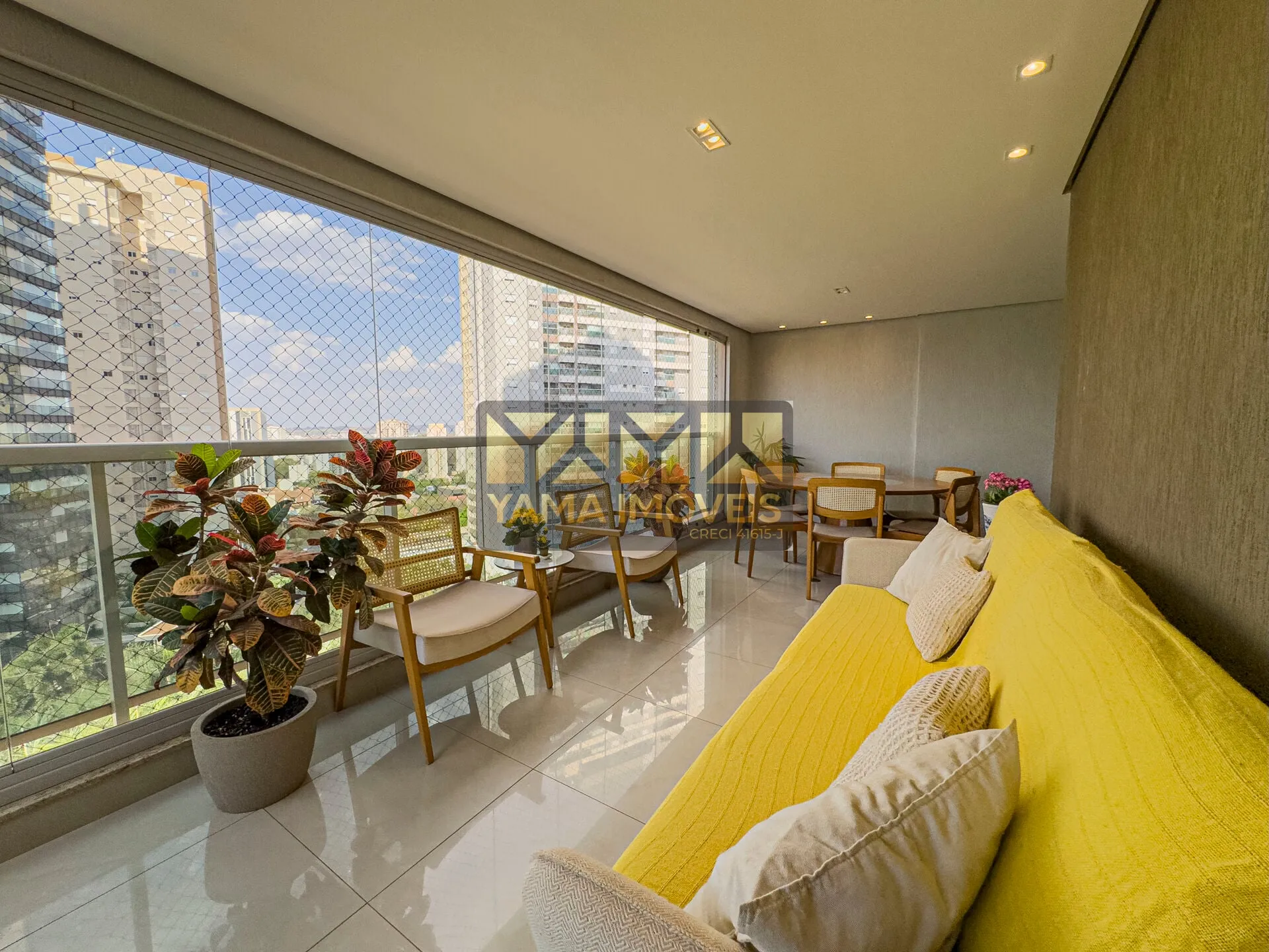 Imagem Edifício Stuttgart - Apartamento 3 Suítes, 214 m², Varanda Gourmet - Edifício Stuttgart - Bosque das Juritis