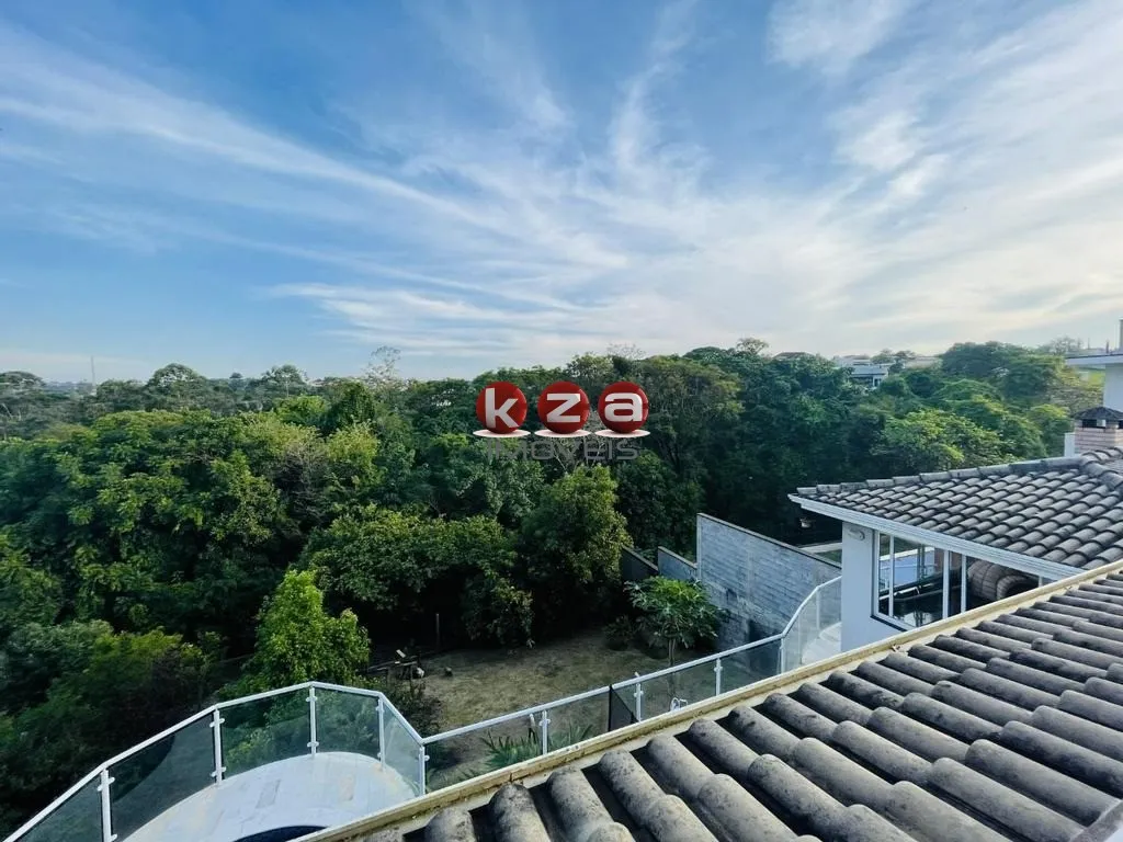Imagem Casa de luxo no Condomínio Terras de Santa Teresa em Vinhedo, com 4 suítes, 3 salas e 350m² de área privativa. Venha conferir!