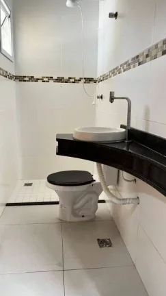 Imagem Sobrado com 3 dormitórios à venda, 73 m² por R$ 325.000 - Mirim - Praia Grande/SP
