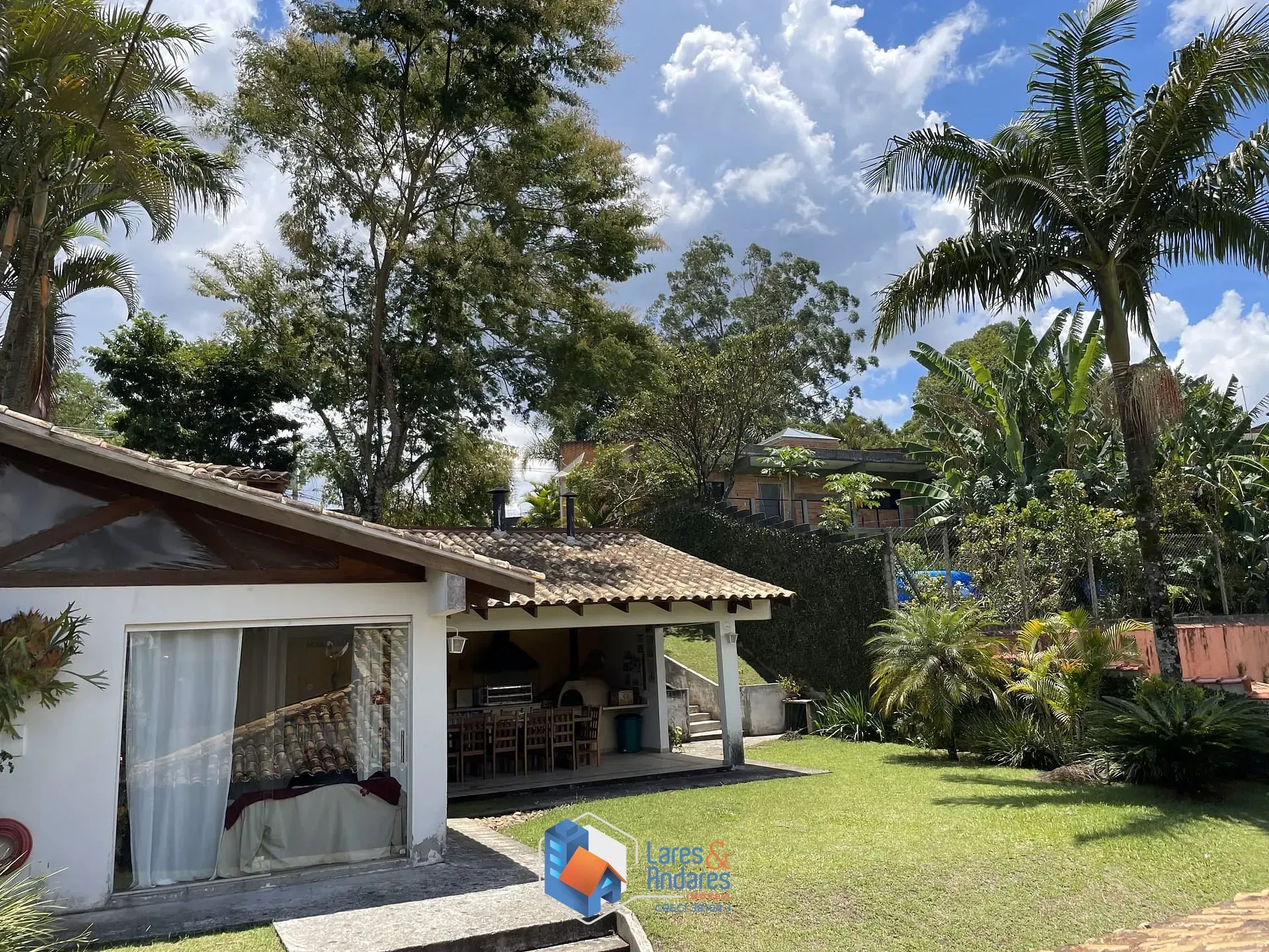 Imagem Casa Alto Padrão em Parque Dom Henrique, Cotia/SP - Documentação Pronta para Fiannciamento e estuda propostas!