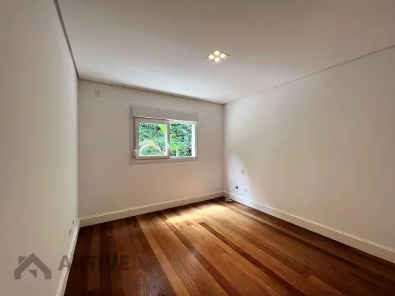 Imagem Casa de Condomínio em Pousada dos Bandeirantes - Carapicuíba
