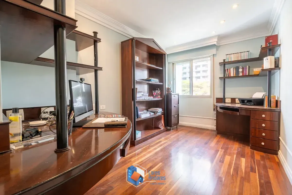 Imagem Duplex para venda em Indianópolis com 5 quartos, sendo 3 suítes, 288m²
