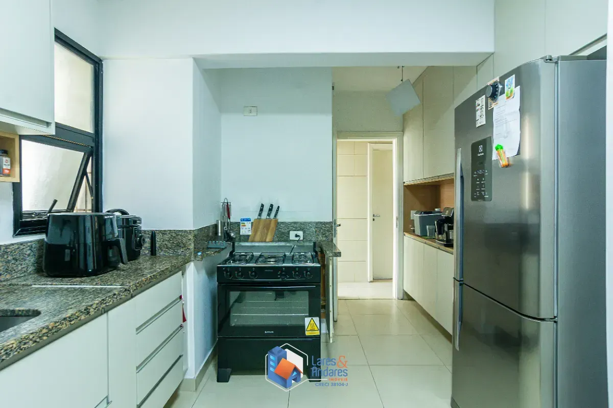 Imagem Cobertura para venda em Vila Suzana com 4 quartos, sendo 2 suítes, 429m²