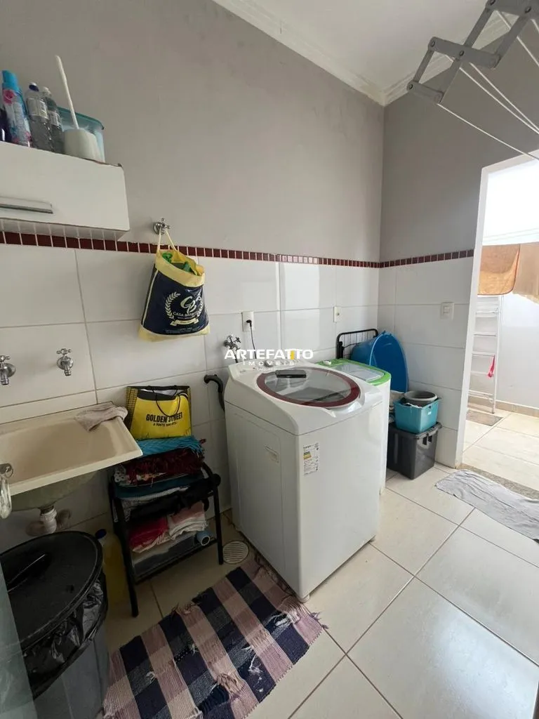 Imagem CASA TERRENO INTEIRO ZANETTI