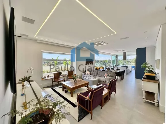 Imagem Casa Nova, mobiliada, com Elevador na Granja Viana