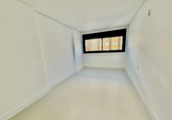 Imagem Apartamento em Torres Alto padrão de 3 dormitórios e 2 vagas