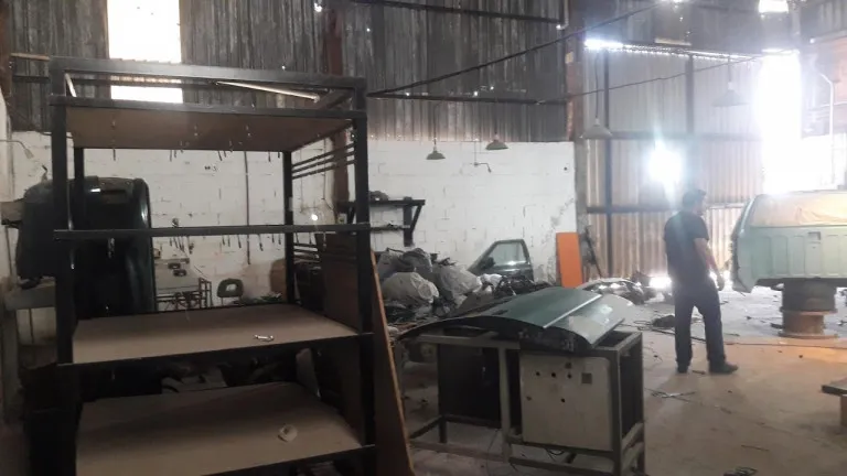Imagem Galpão para Alugar, 200 m² em Jardim Guarará - Santo André