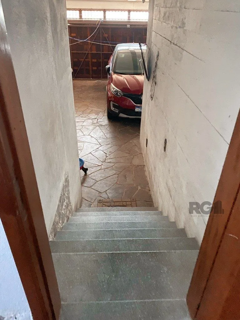 Imagem Casa no Teresópolis de 4 dormitórios e 4 vagas