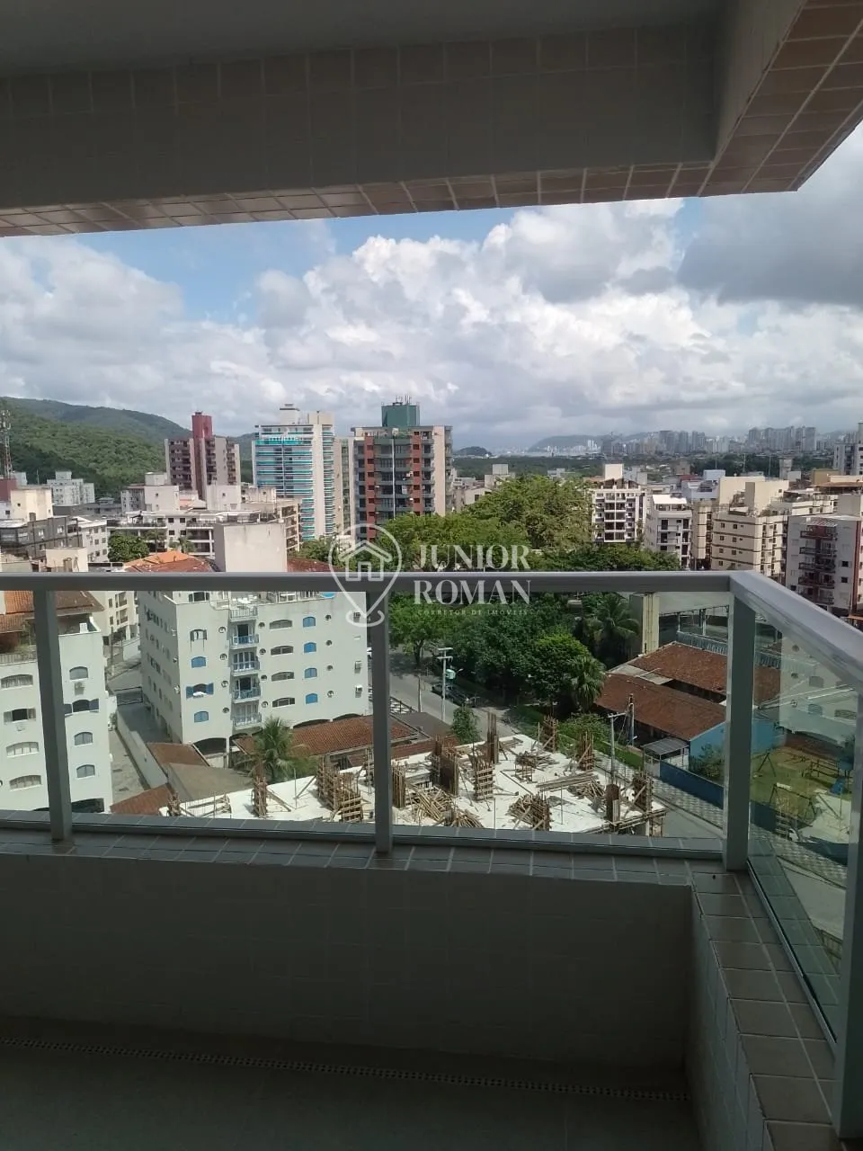 Imagem APTO 2 DORM l 1 SUITE l VARANDA l 100M DA PRAIA - GUARUJA/SP