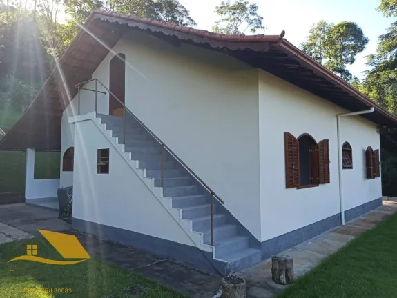 Imagem Chácara com 4500 mts² em Amparo