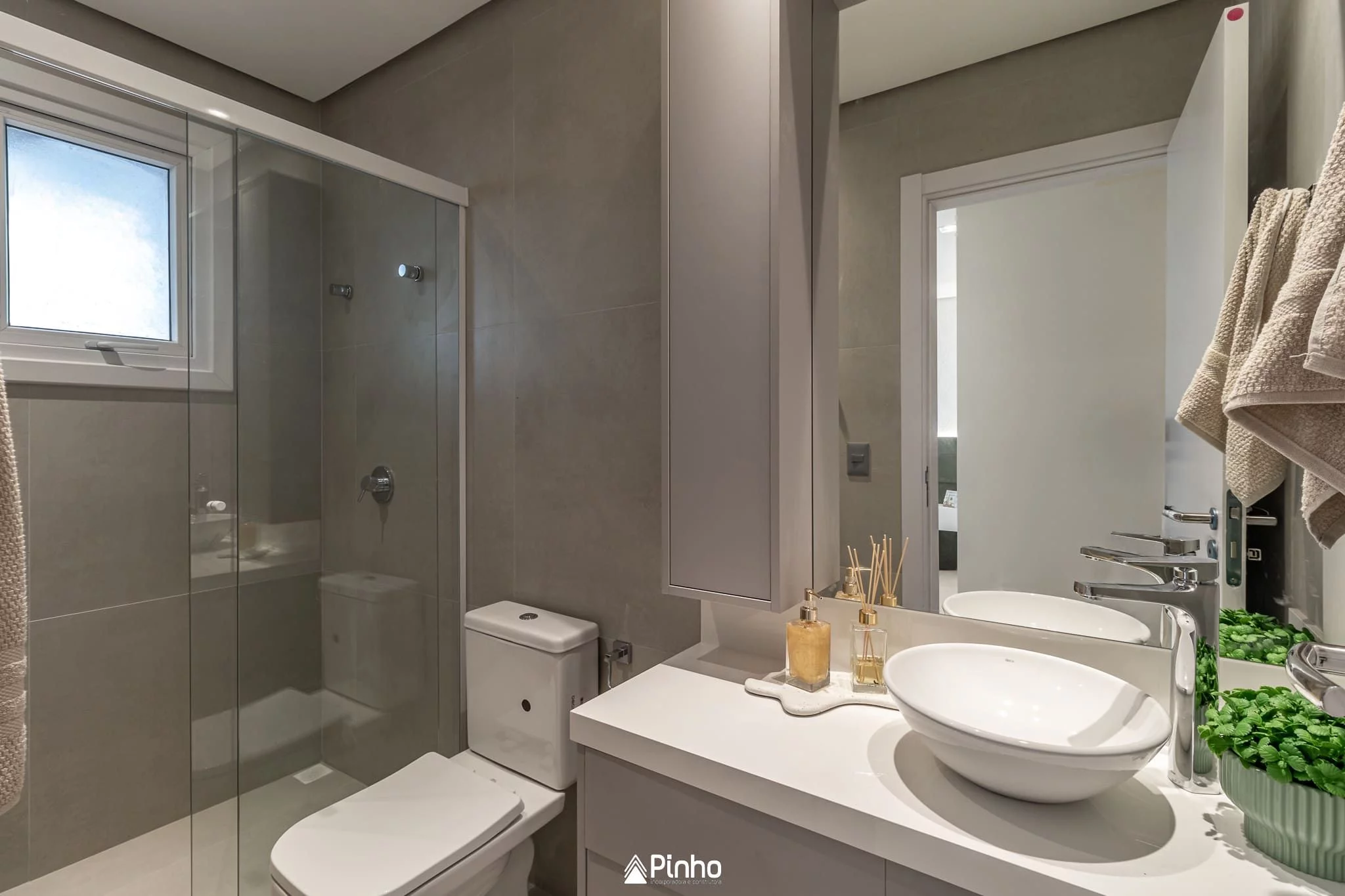 Imagem Apartamento 2 quartos sendo 1 suíte para venda no bairro Predial em Torres