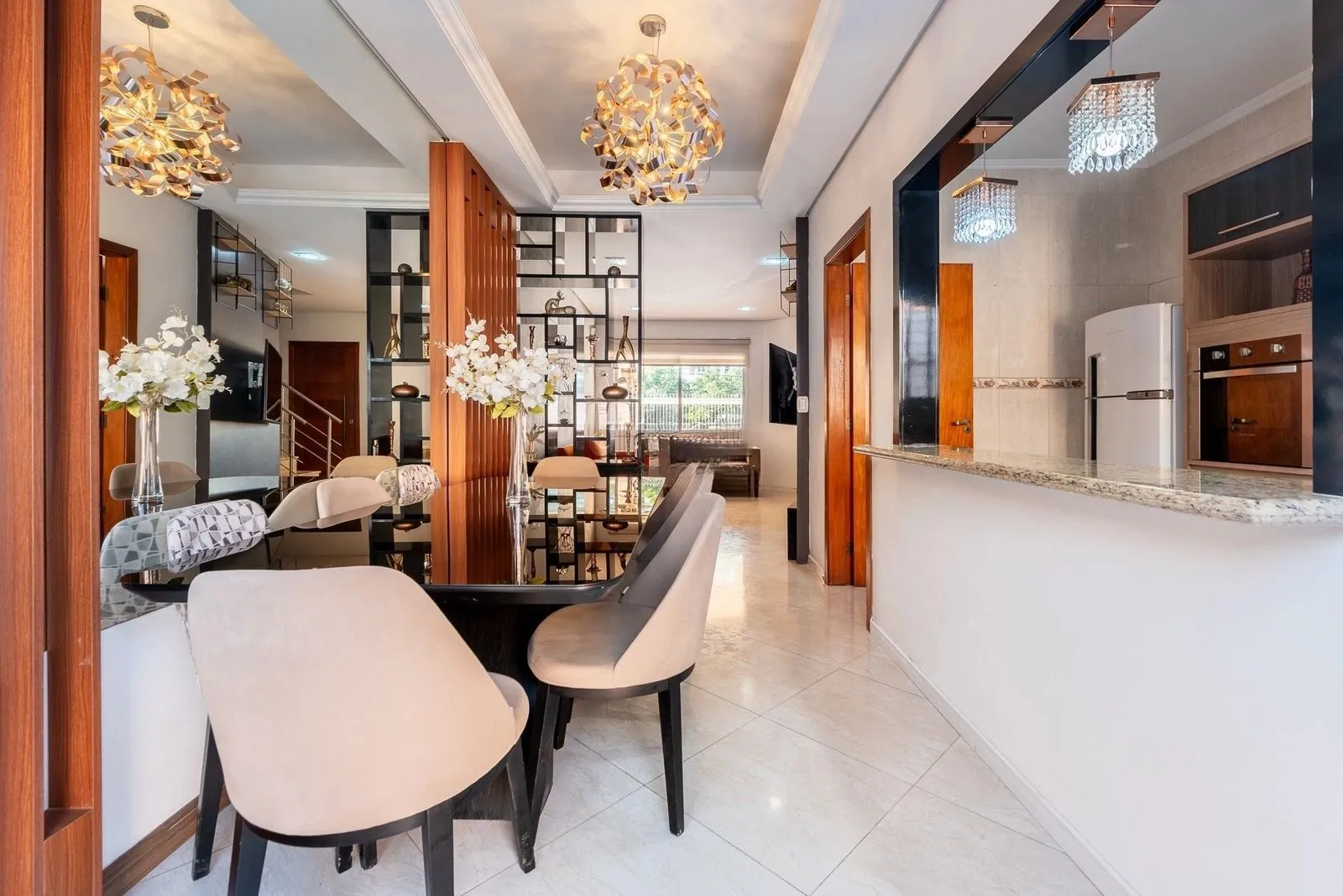 Imagem Sobrado moderno com 3 dor, suíte, piscina e espaço gourmet no Jardim Itu
