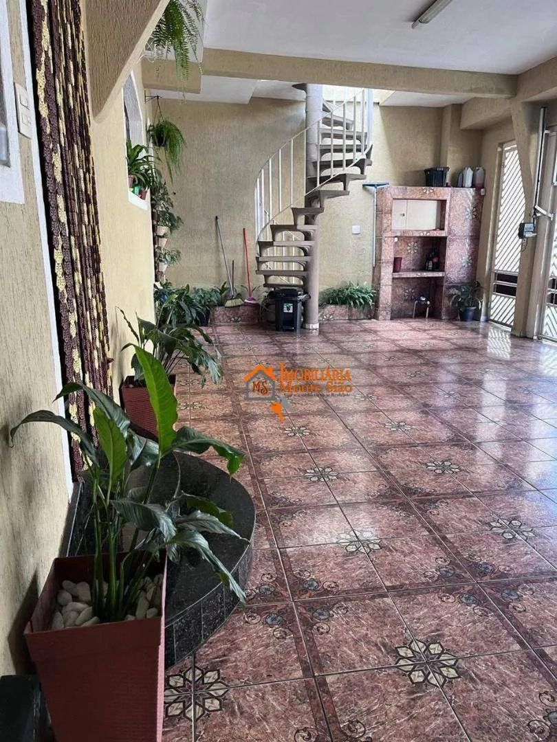 Imagem Sobrado com 3 dormitórios à venda, 210 m² por R$ 670.000,00 - Jardim São Domingos - Guarulhos/SP