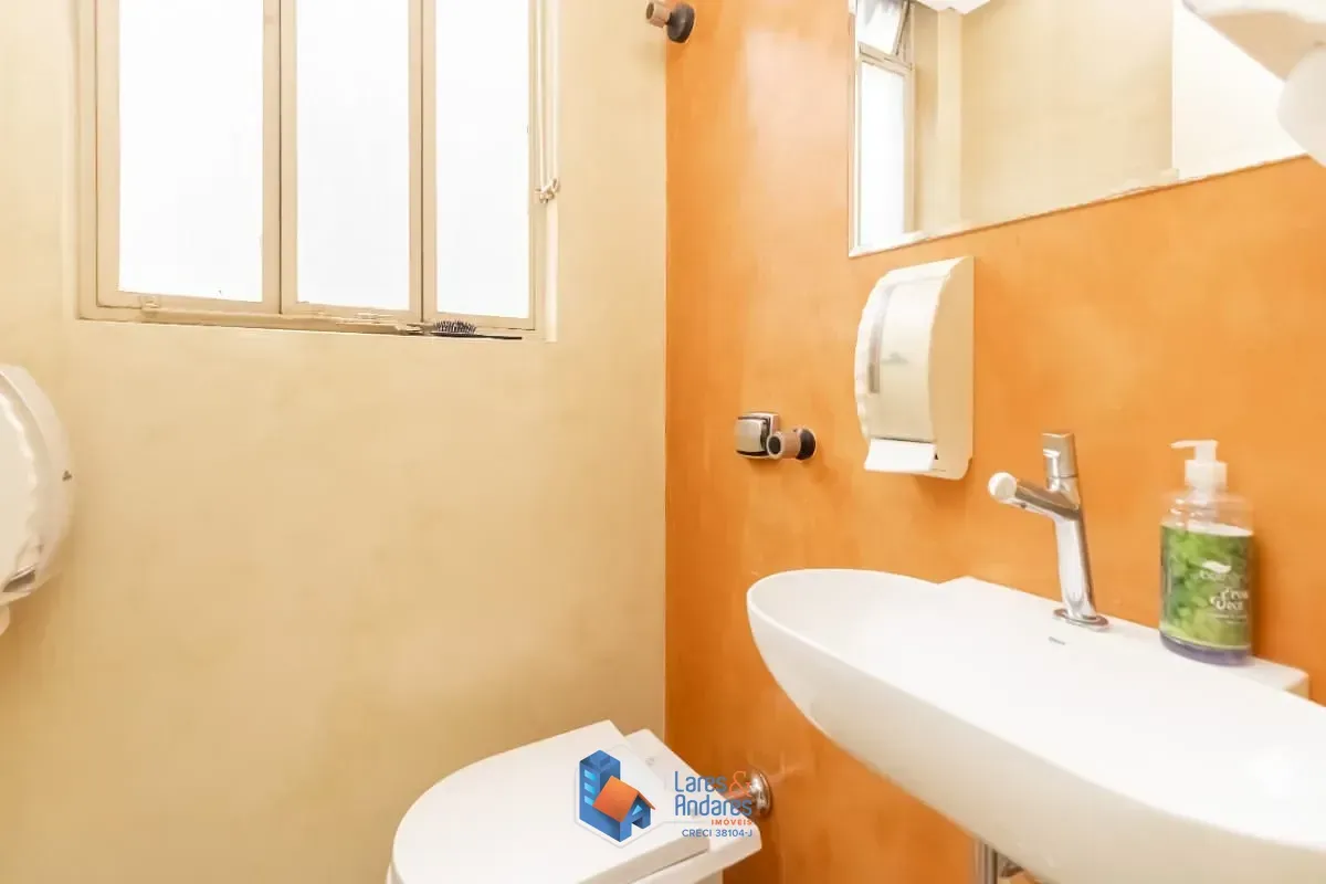 Imagem Conjunto comercial para venda em Consolação, 202m²