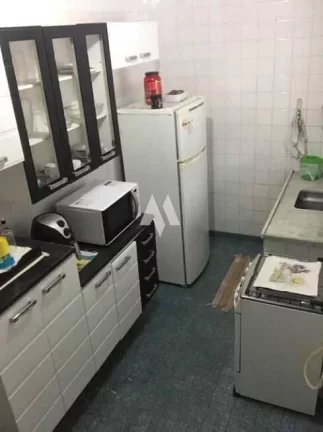 Imagem Apartamento á Venda - 2 dormitórios, 1 vaga de garagem - Marapé - Santos