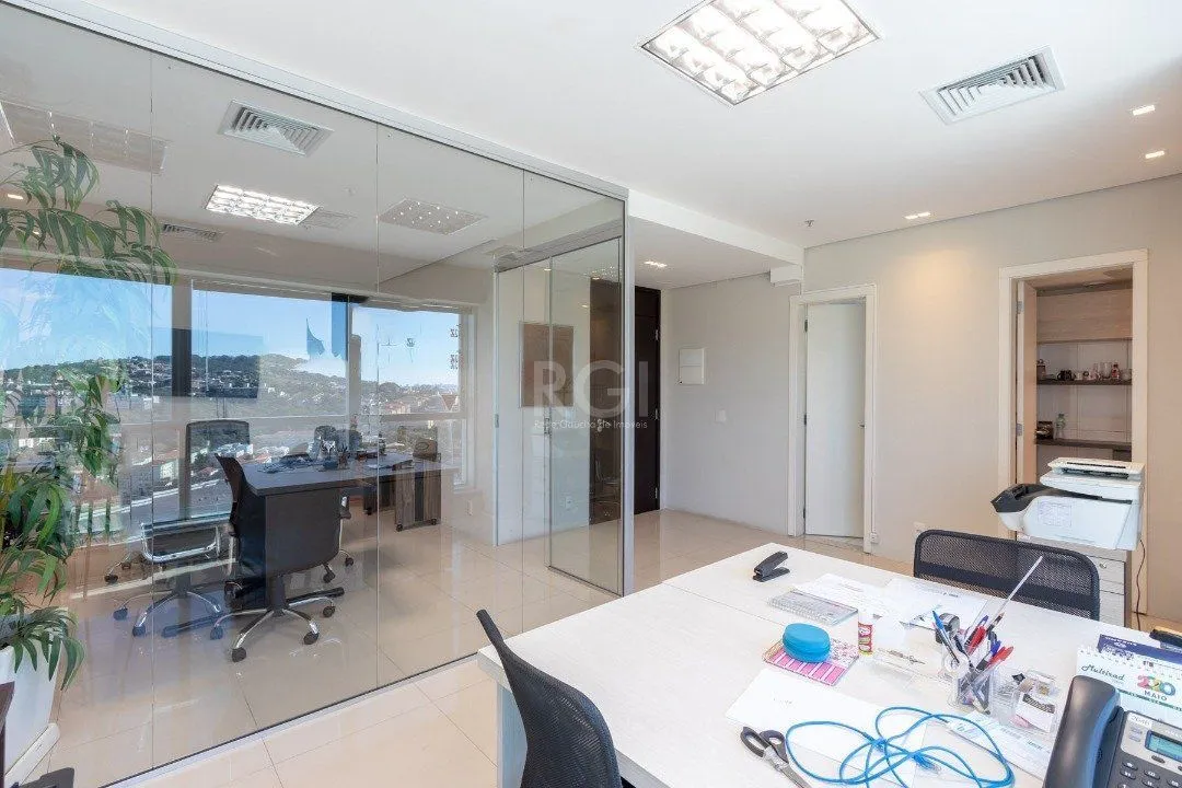 Imagem Conjunto/Sala para Venda - 210m², 0 dormitórios, 5 vagas - Cristal