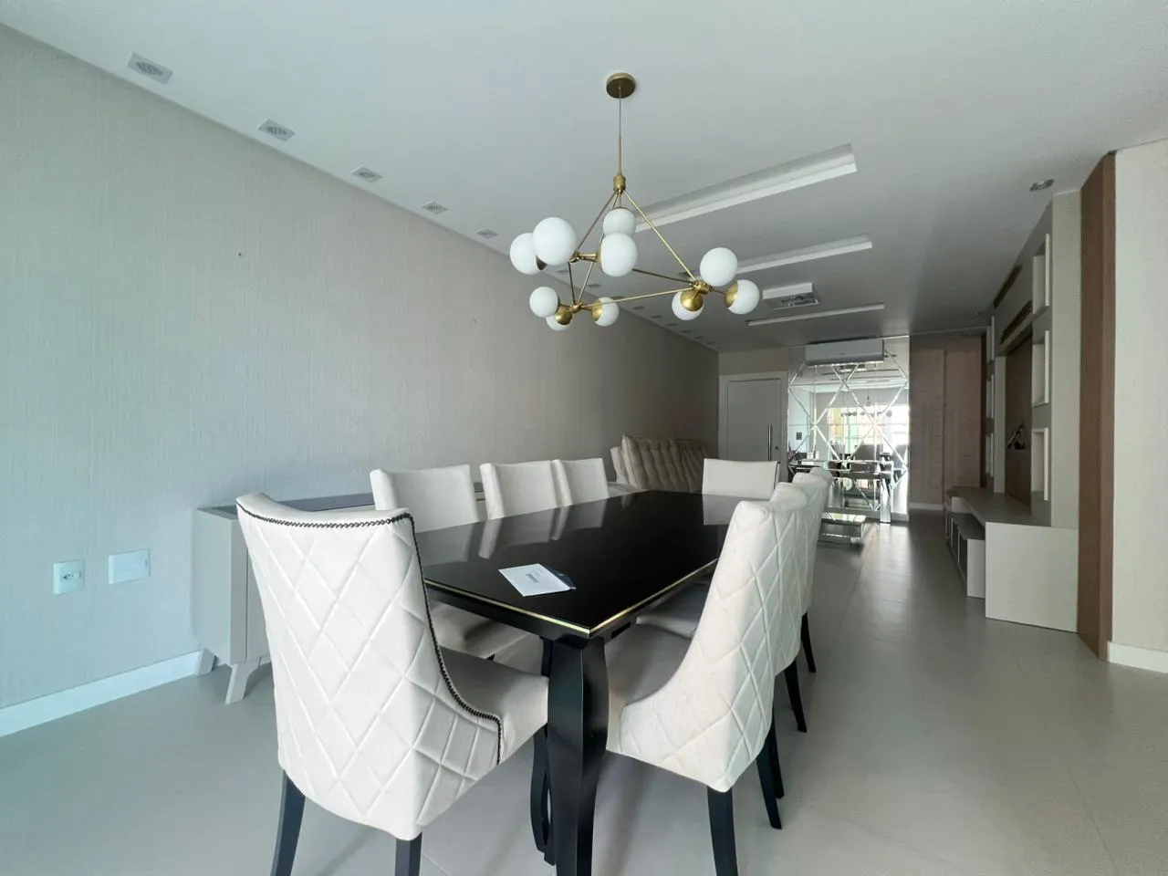 Imagem Apartamento à venda com 141m2 por R$ 2.265.000,00