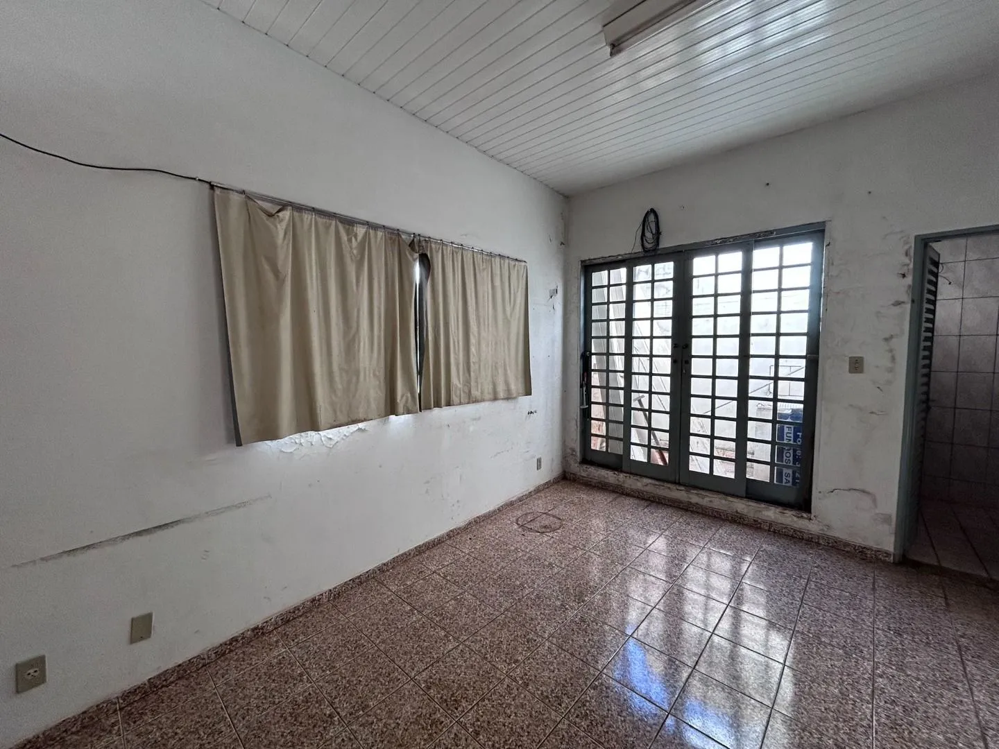 Imagem Sala para alugar, 30 m² por R$ 1.600,00/mês - Centro - Patos de Minas/MG