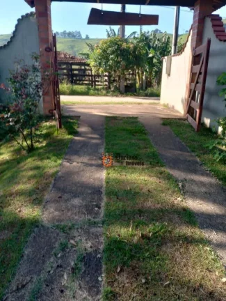 Imagem Chácara com 3 dormitórios à venda, 5000 m² por R$ 490.000 - Cambuí - Cambuí/MG