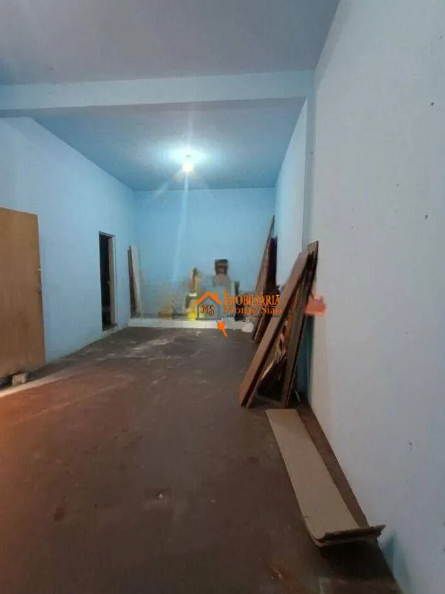 Imagem Sobrado com 4 dormitórios à venda, 250 m² por R$ 690.000,00 - Parque Santos Dumont - Guarulhos/SP