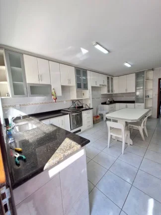 Imagem Sobrado 3 dormitórios Bairro Anchieta SBC