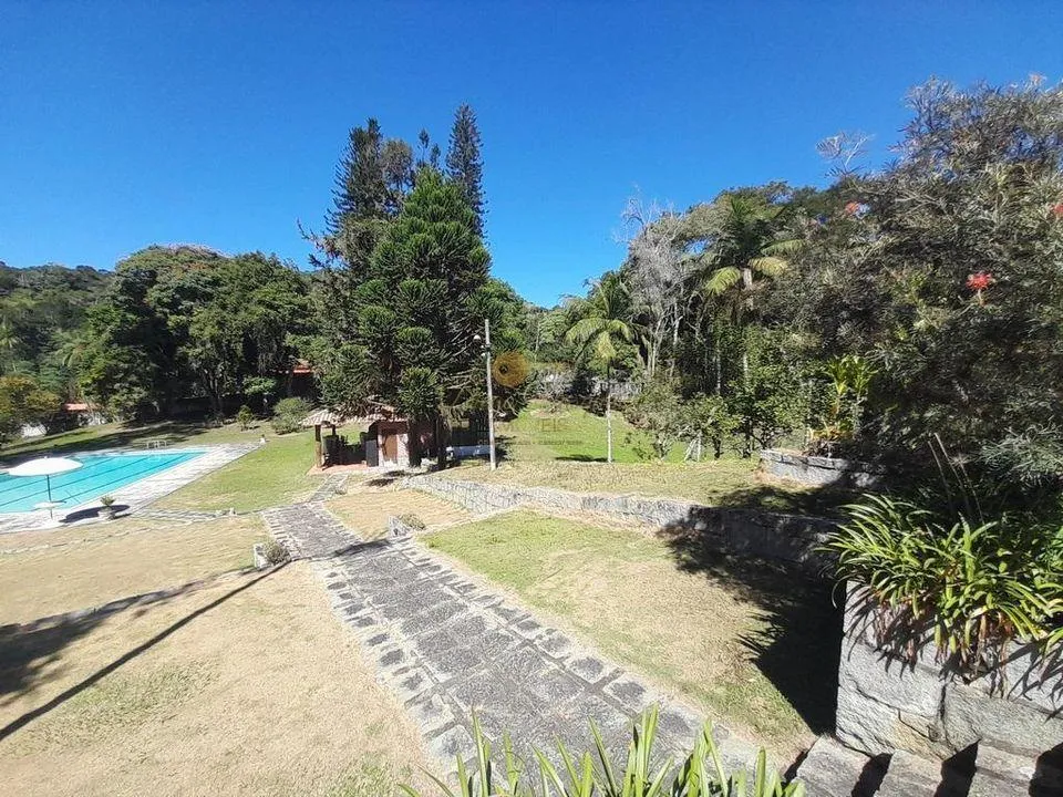 Imagem Sítio para Venda em Teresópolis / RJ no bairro Granja Florestal