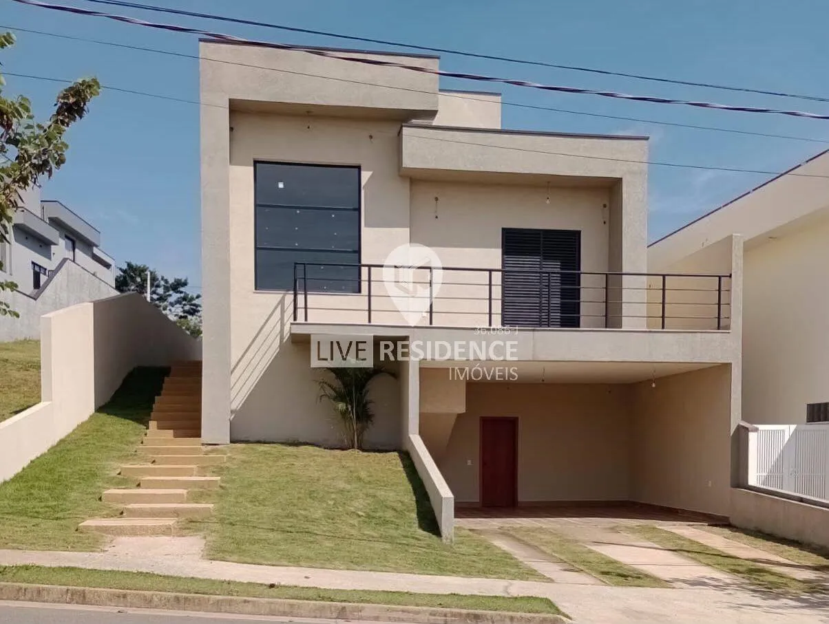 Foto do imóvel com piscina e energia solar na cidade de Itatiba SP