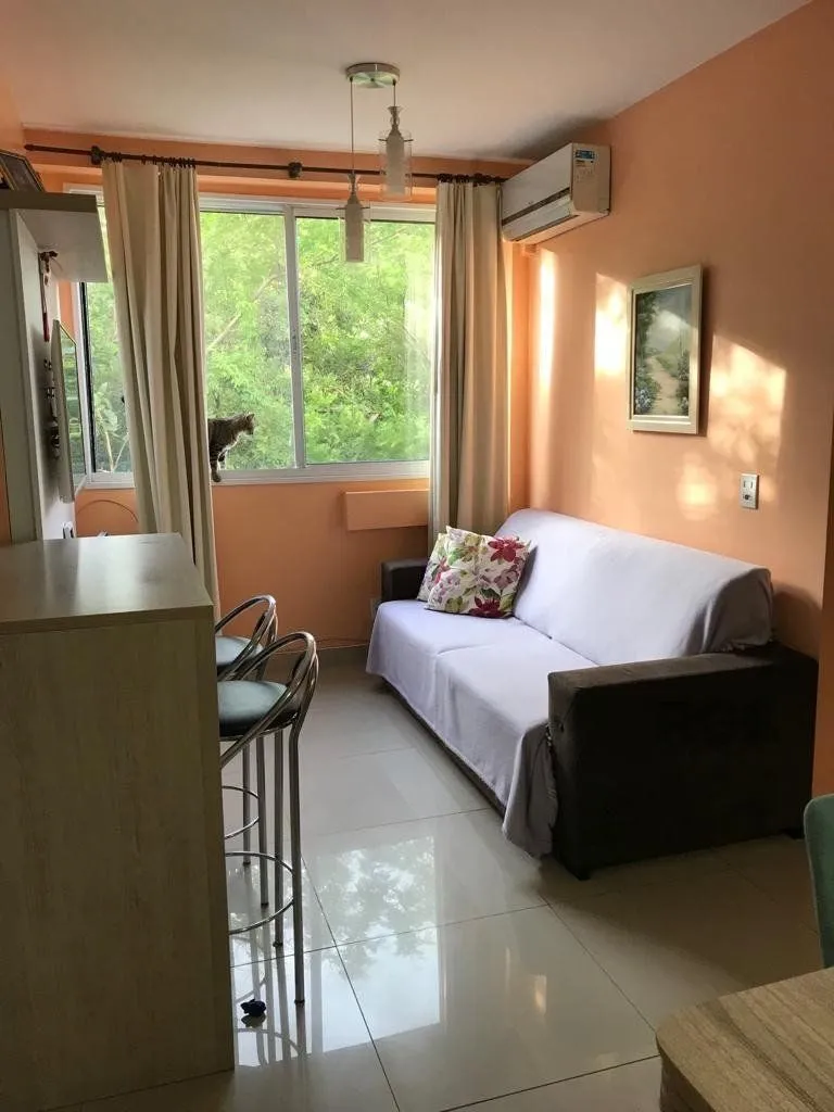 Imagem APARTAMENTO | 02 DORMITÓRIOS | 01 VAGA | SEMI MOBILIADO | CAVALHADA | ZONA SUL