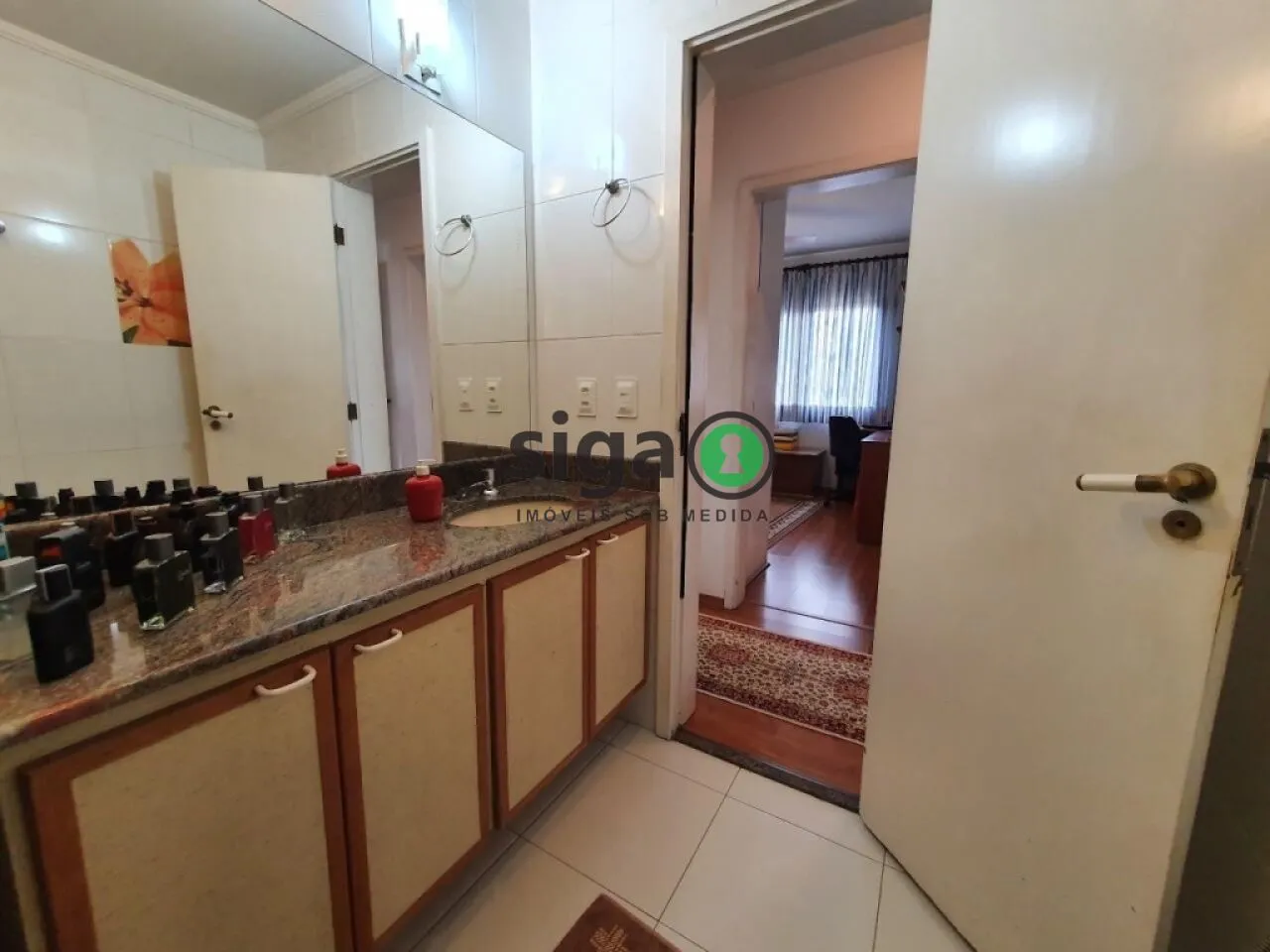 Imagem VENDE e ALUGA na Vila Suzana (Região do Morumbi) Apartamento com 3 dormitórios e 3 Vagas