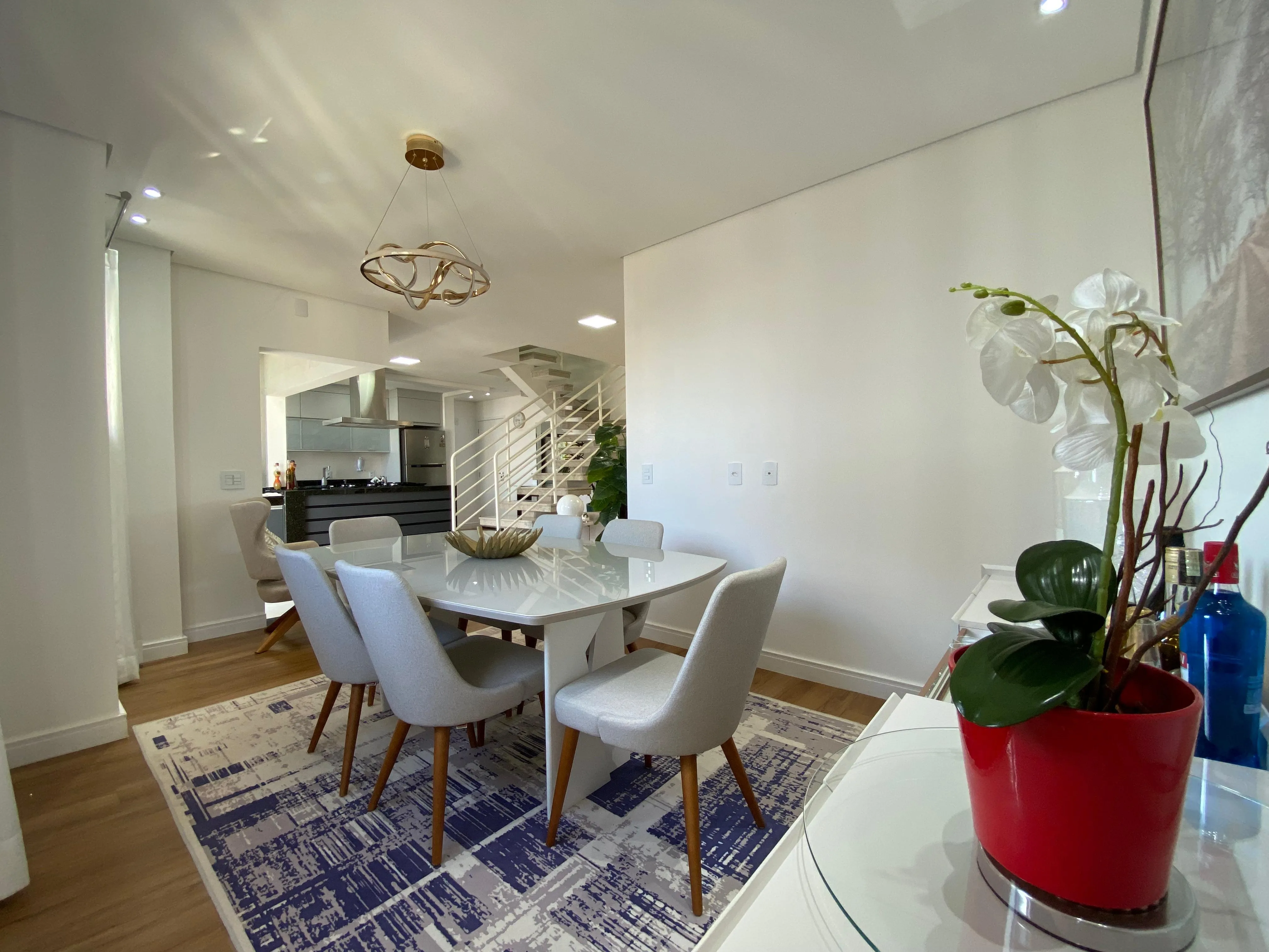 Imagem Luxuoso Duplex de 129m² com Vista Panorâmica em Sorocaba: Três Suítes, Sacada Gourmet e Condomínio de Alto Padrão