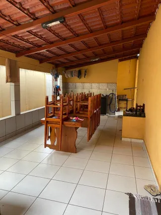 Imagem Casa com 3 Quartos à Venda, 210 m² em Parque Flamboyant - Goiânia