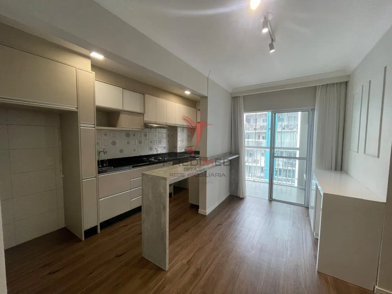 Imagem Apartamento de 2 Quartos , sacada com churrasqueira,próximo a WEG. Bairro Vieira. Jaguará