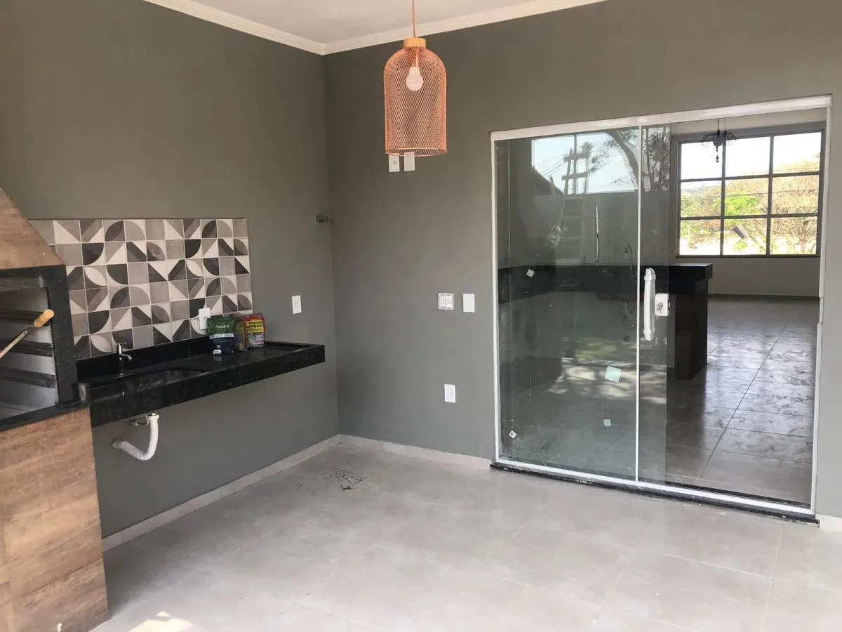 Imagem Casa em Condomínio para Venda em Cabo Frio / RJ no bairro Peró