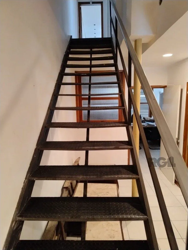 Imagem CASA MISTA COMERCIAL NO TÉRREO E RESIDENCIAL EM CIMA