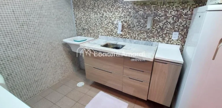 Imagem Apartamento Aconchegante de 01 Quarto com Varanda e 01 Vaga Coberta

Seja bem-vindo a este encantado...