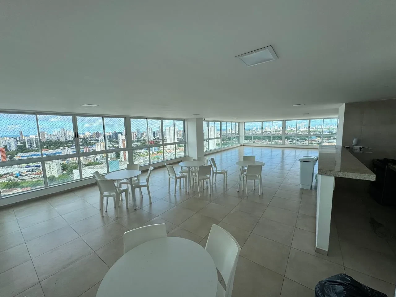 Imagem Apartamento com 3 Quartos à Venda, 60 m² em Prado - Recife
