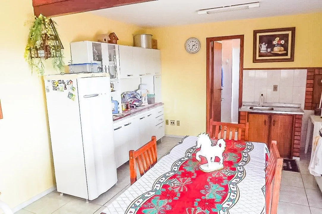 Imagem Cobertura para Venda - 203.74m², 3 dormitórios, 1 vaga - Cavalhada