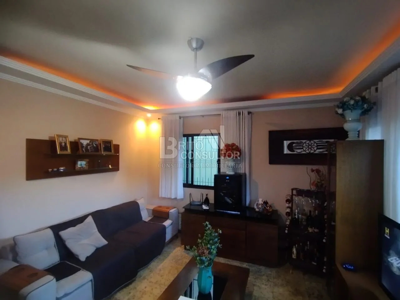 Imagem Casa Duplex com 3 Quartos à Venda no Mutondo 200 m² | 3 Suites | Energia Solar | Vaga - São Gonçalo/RJ.