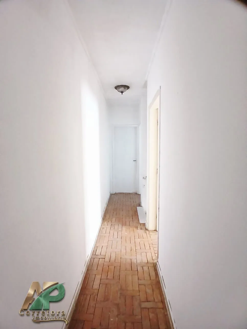Imagem Casa à Venda em Santo Amaro: 3 Dorms (1 Suíte) + Edícula | Oportunidade Única!