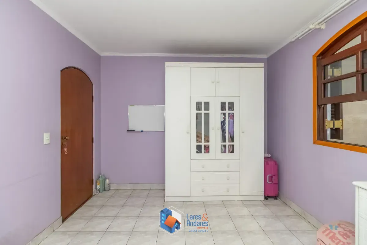 Imagem Sobrado para venda em Jardim Vivan com 3 quartos, sendo 1 suíte, 225m²