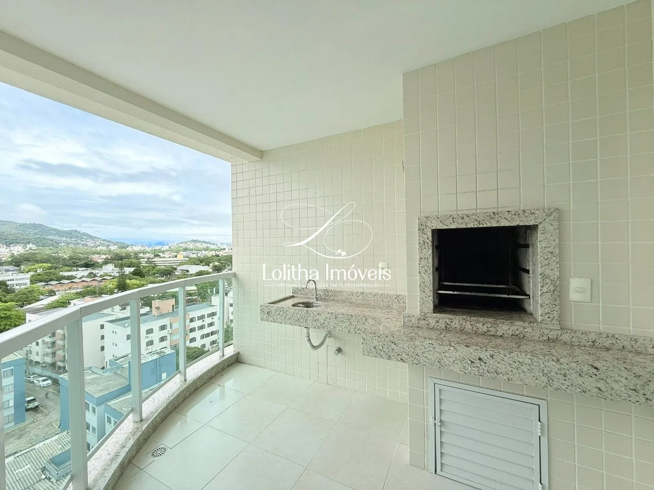 Imagem Cobertura Duplex com 3 suítes e 4 vagas para aluguel- Itacorubi, Florianópolis/SC